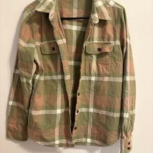 Patagonia Women's Long-Sleeved Organic Cotton Midweight Flannel Shirt Medium